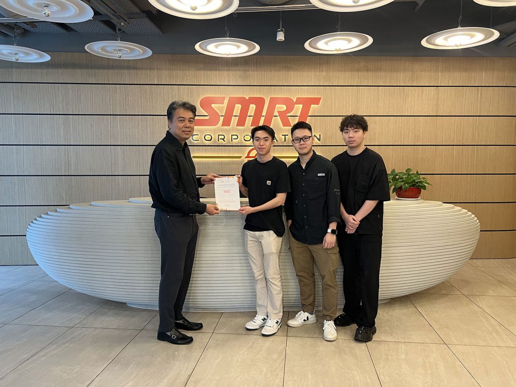 From left to right, Tony Heng, President, Stellar Lifestyle with students Keuk Rui Hang, Ting Si Seng and Xu Yantao.